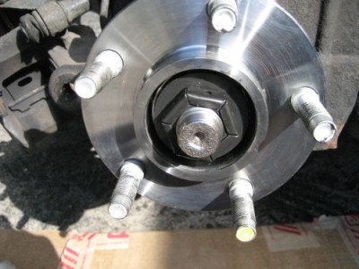 Axle Bearing and Hub Assembly ----TIMKEN Part # 513115 004.jpg