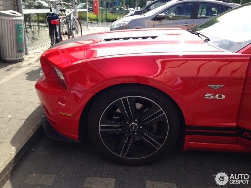 ford-mustang-gt-california-special-2012-c824614052015185729_8.jpg